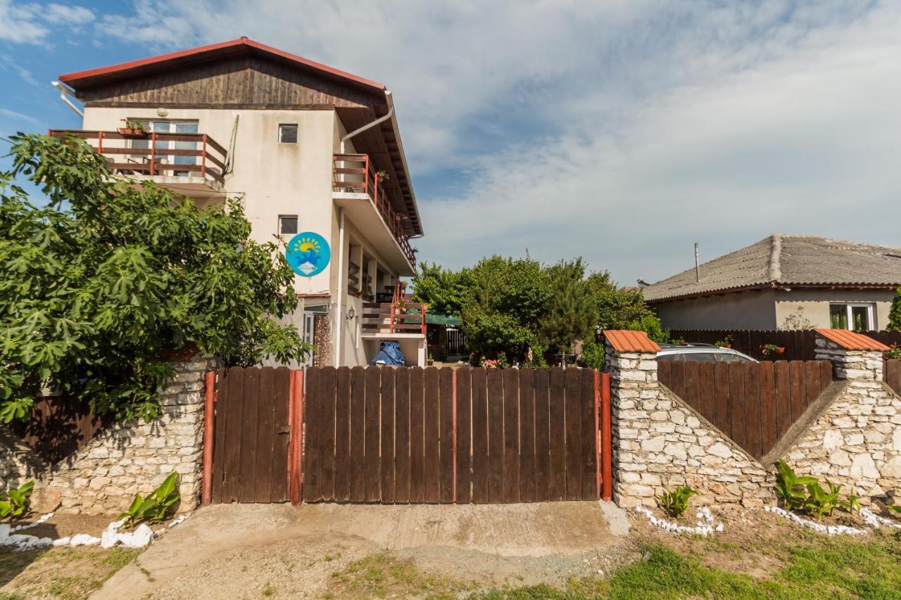 Hotel Zambilelor 3 Două Mai Exterior foto