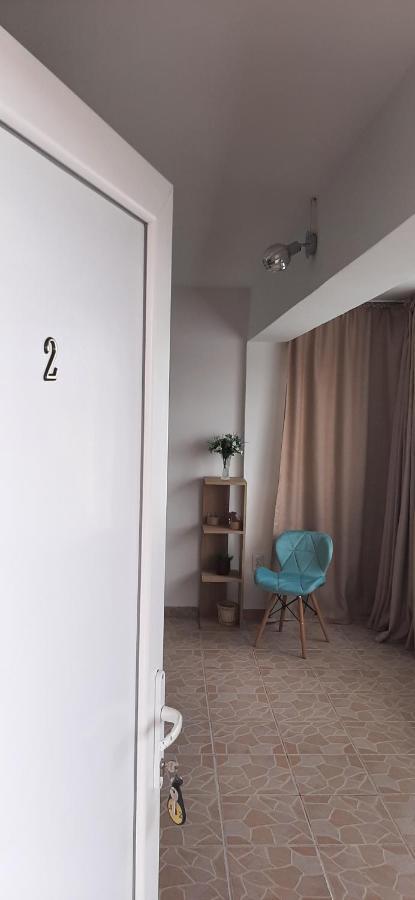 Hotel Zambilelor 3 Două Mai Habitación foto
