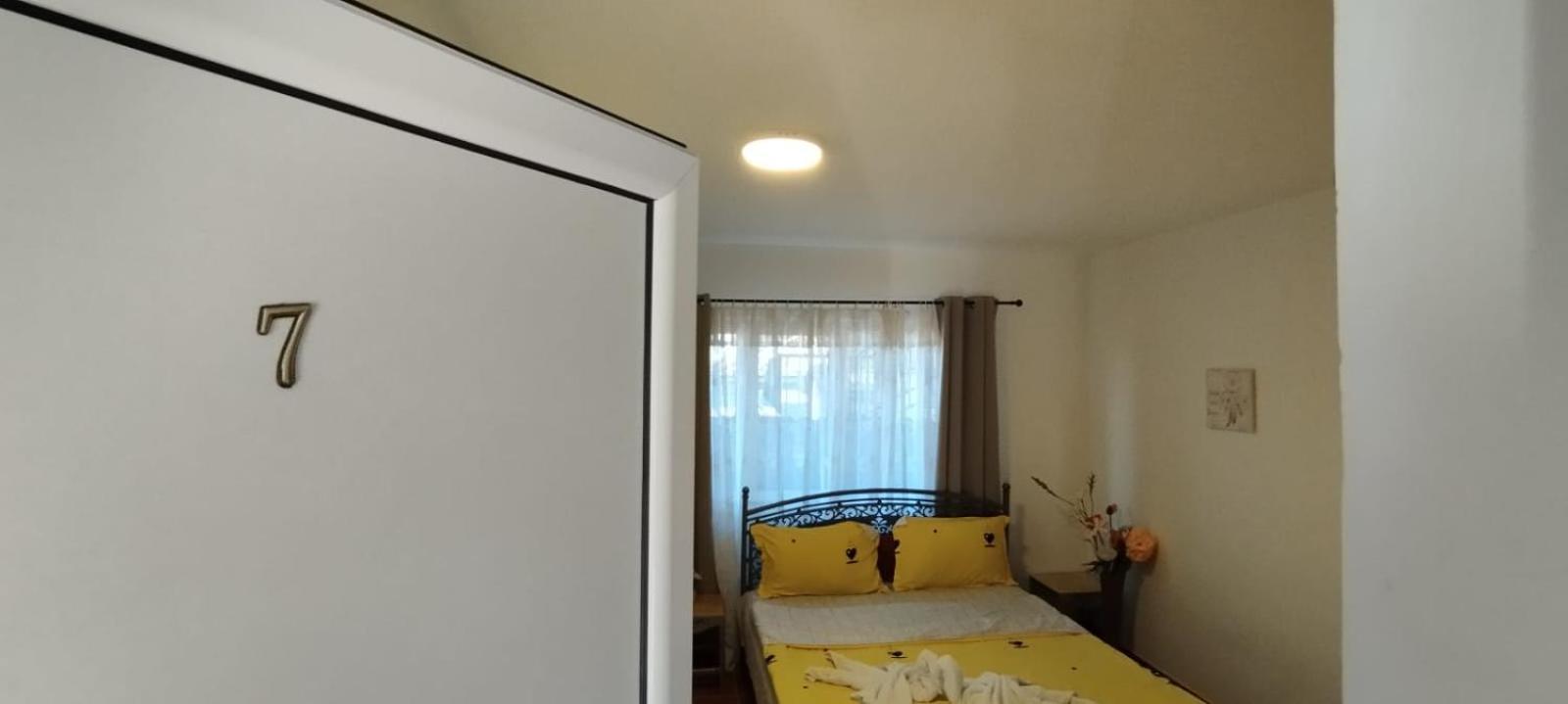 Hotel Zambilelor 3 Două Mai Exterior foto